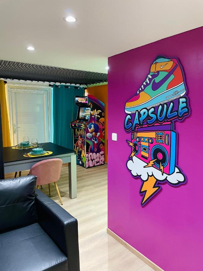 Capsule Forever Young: Entertainment Hub with Jacuzzi & Sauna Hastiere-par-dela Exterior photo
